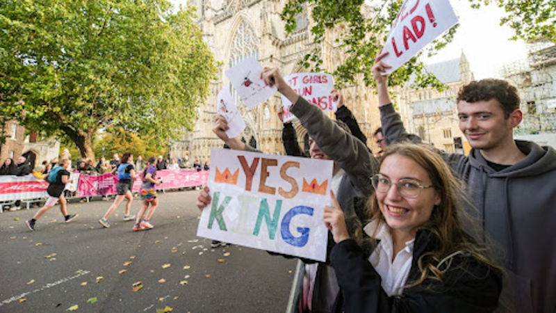 Supporters specating at the Altra Yorkshire Marathon